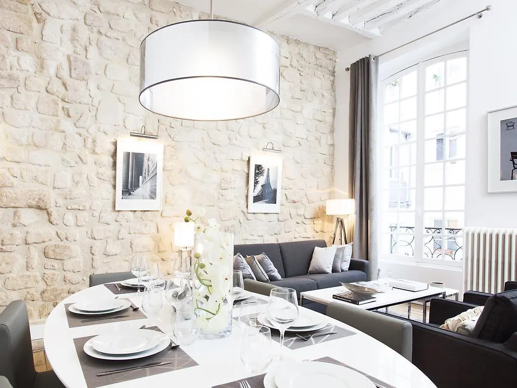 Livinparis - Luxury 2 Bedrooms Le Marais I