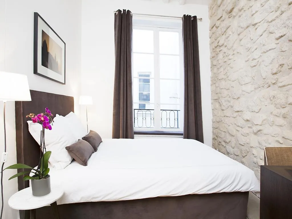 Livinparis - Luxury 2 Bedrooms Le Marais I Apartment Paris